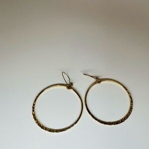 Vintage Gold Tone Hammered Hoop Earrings | Lightweight Statement Hoops